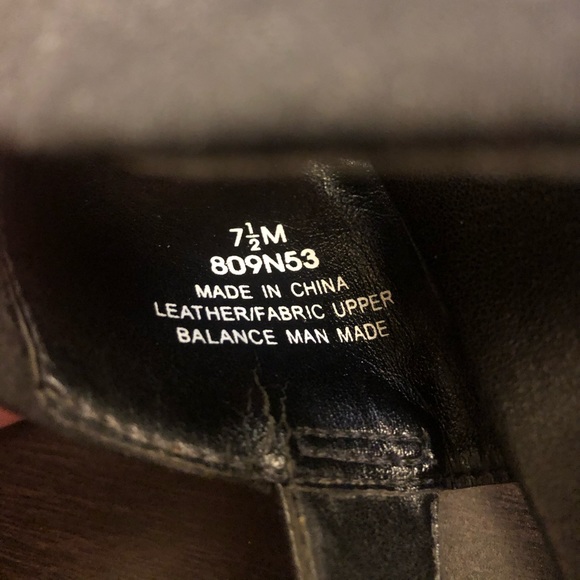 Naturalized Black Leather Sandals. Size 7.5M - Picture 4 of 5